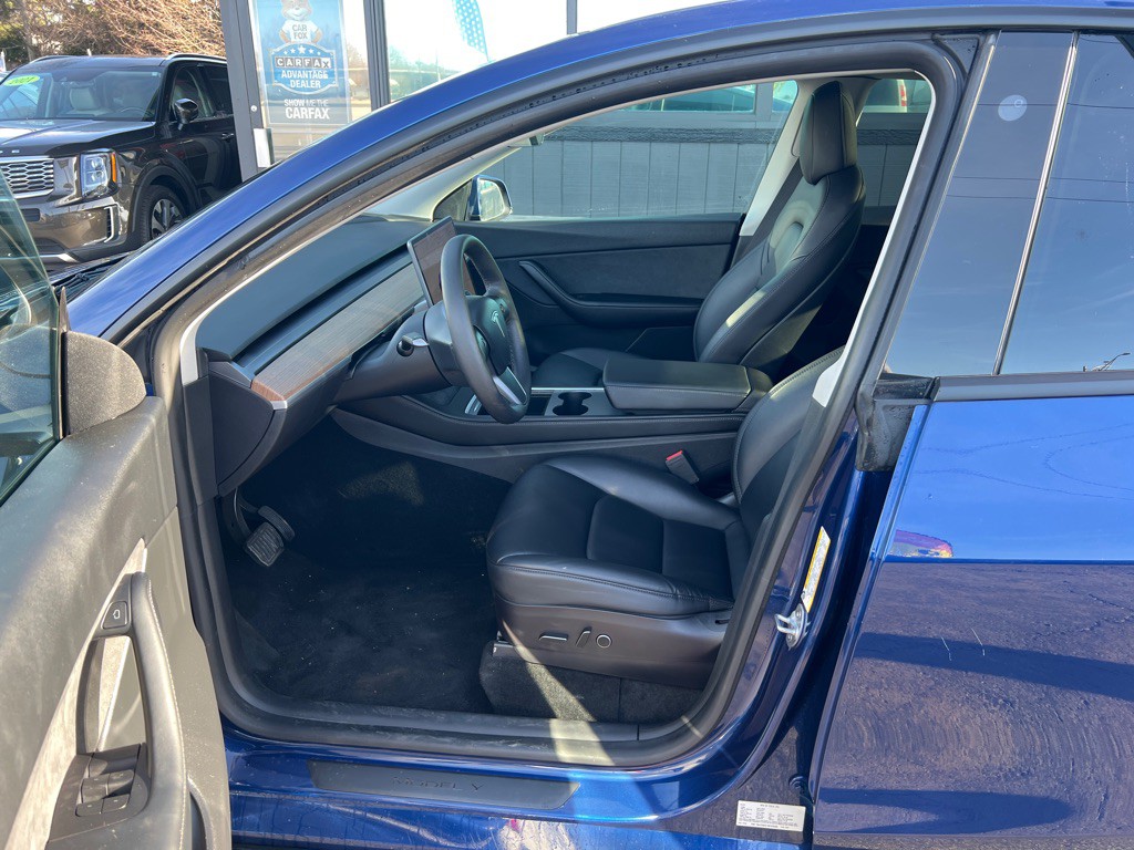 2022 Tesla Model Y Image 11