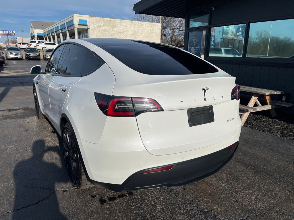 2021 Tesla Model Y Image 4