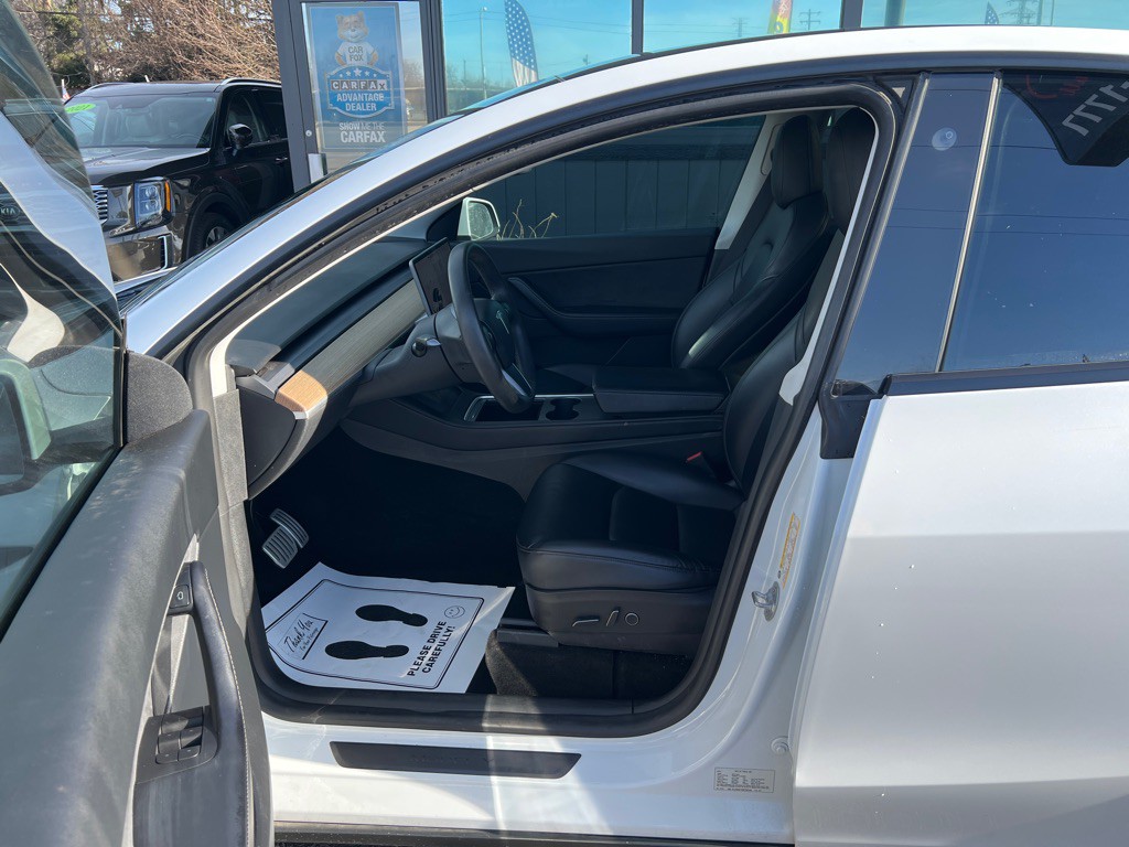 2021 Tesla Model Y Image 12