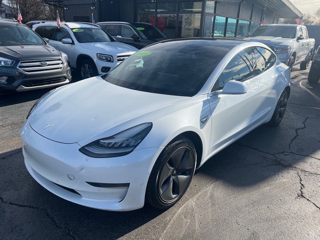 2020 Tesla Model 3 Image 1