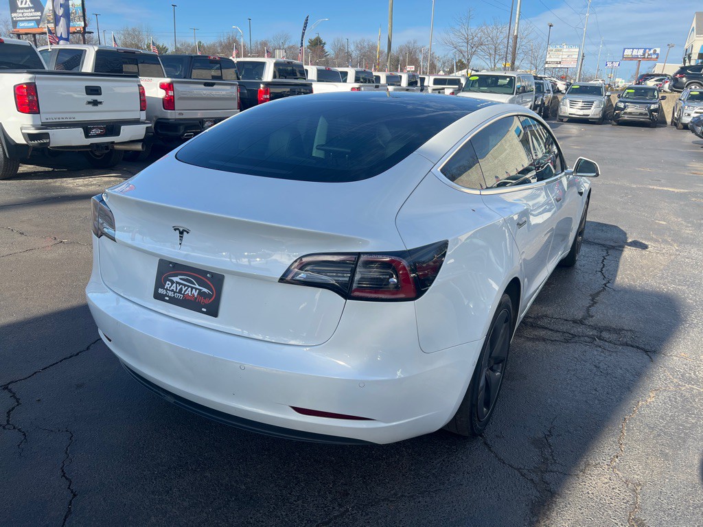 2020 Tesla Model 3 Image 5