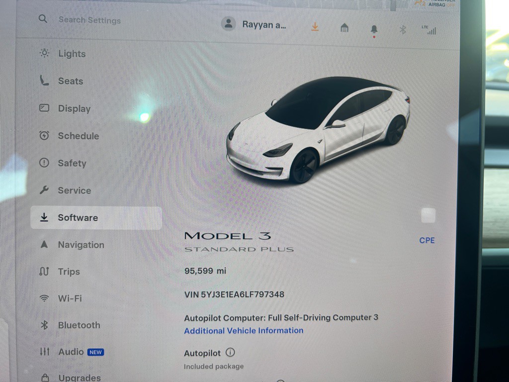 2020 Tesla Model 3 Image 17