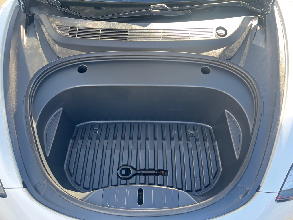 2020 Tesla Model 3 Image 23