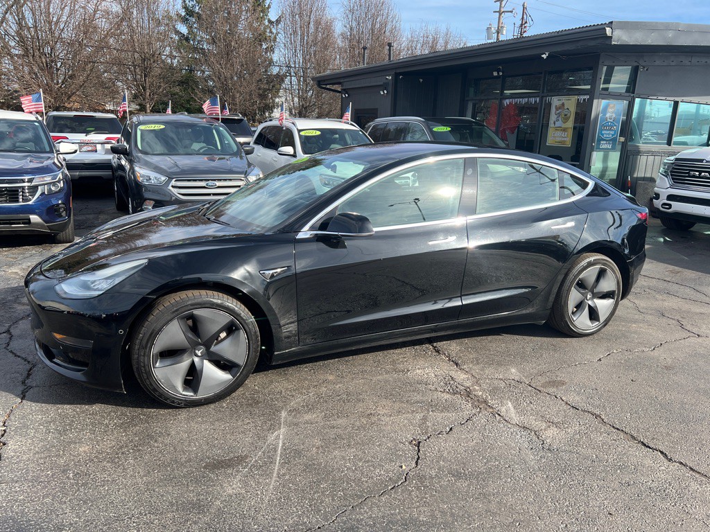 2018 Tesla Model 3 Image 2
