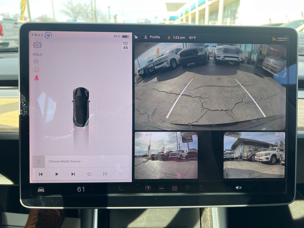 2018 Tesla Model 3 Image 15