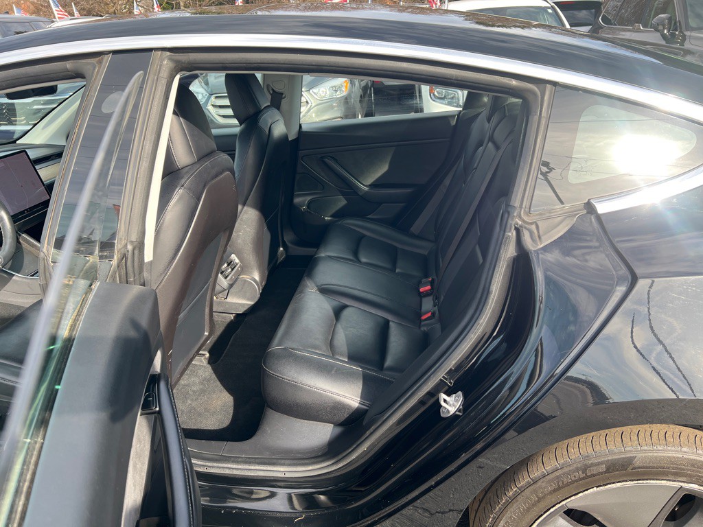 2018 Tesla Model 3 Image 21