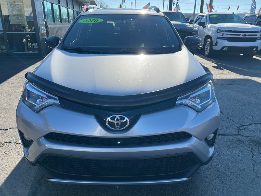 2016 Toyota Rav4 Image 9