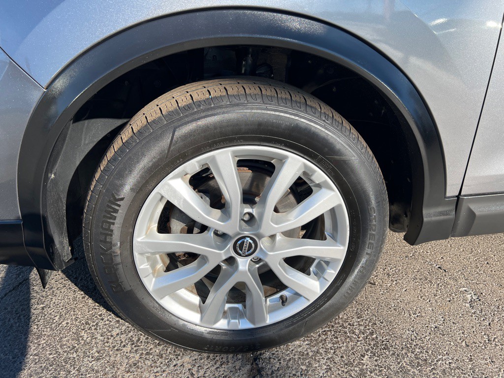 2020 Nissan Rogue Image 10