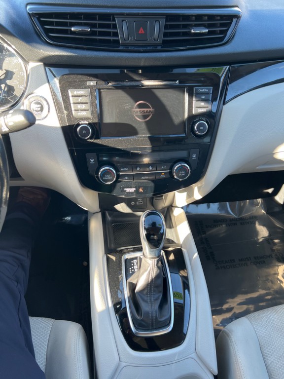 2020 Nissan Rogue Image 13