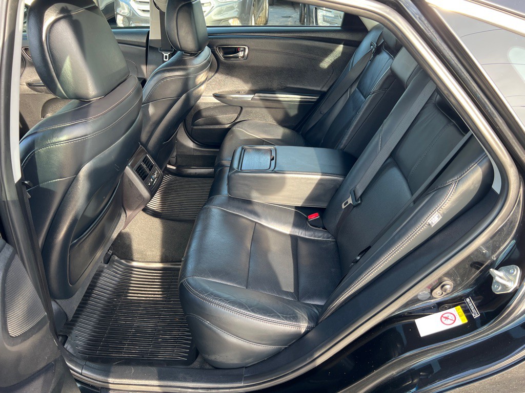 2018 Toyota Avalon Image 21