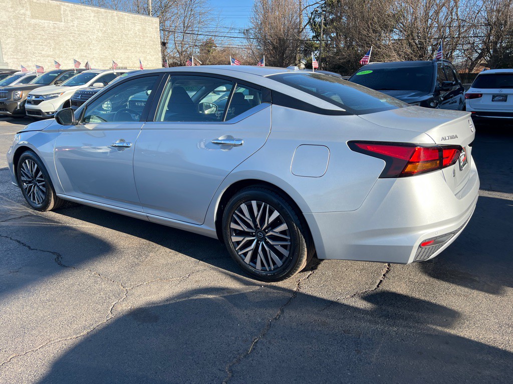 2024 Nissan Altima Image 3