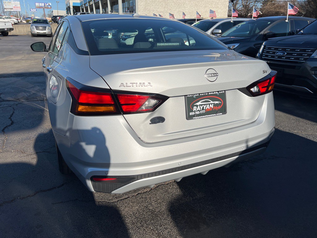 2024 Nissan Altima Image 4