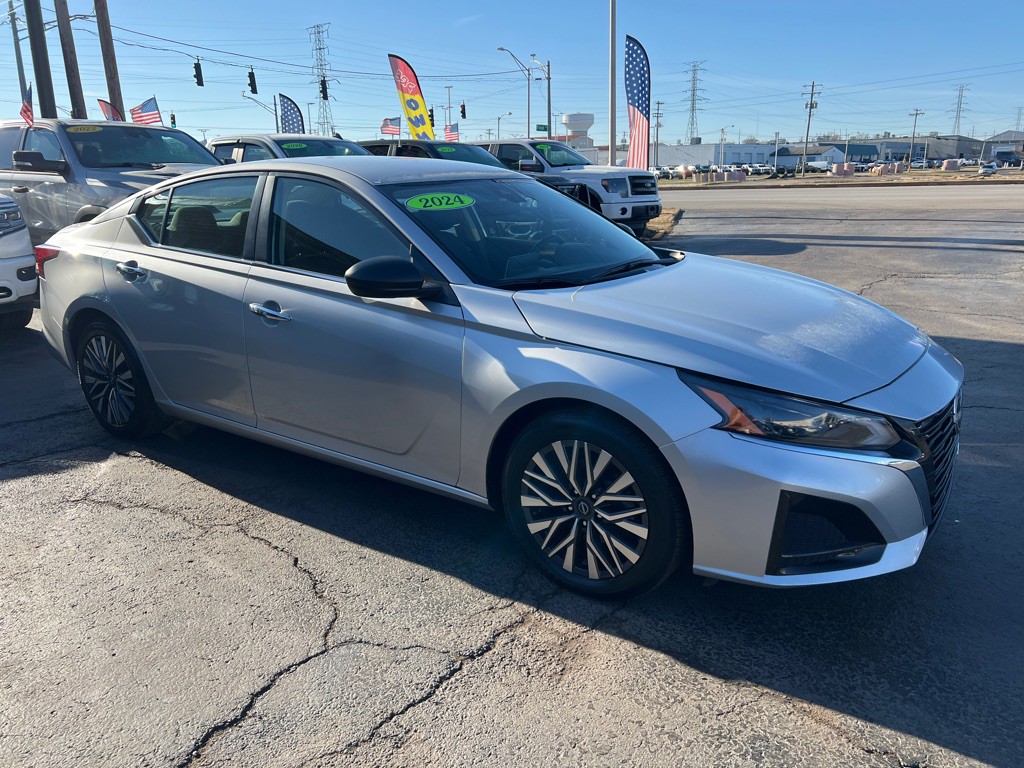 2024 Nissan Altima Image 7