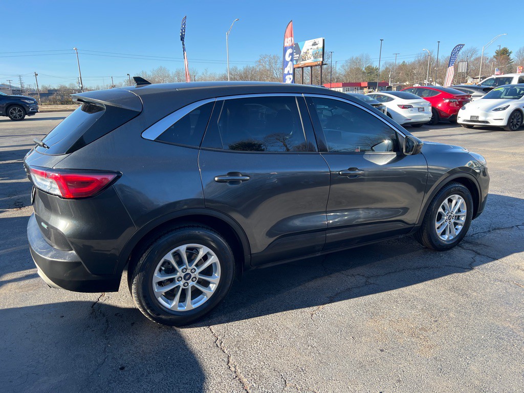 2020 Ford Escape Image 6