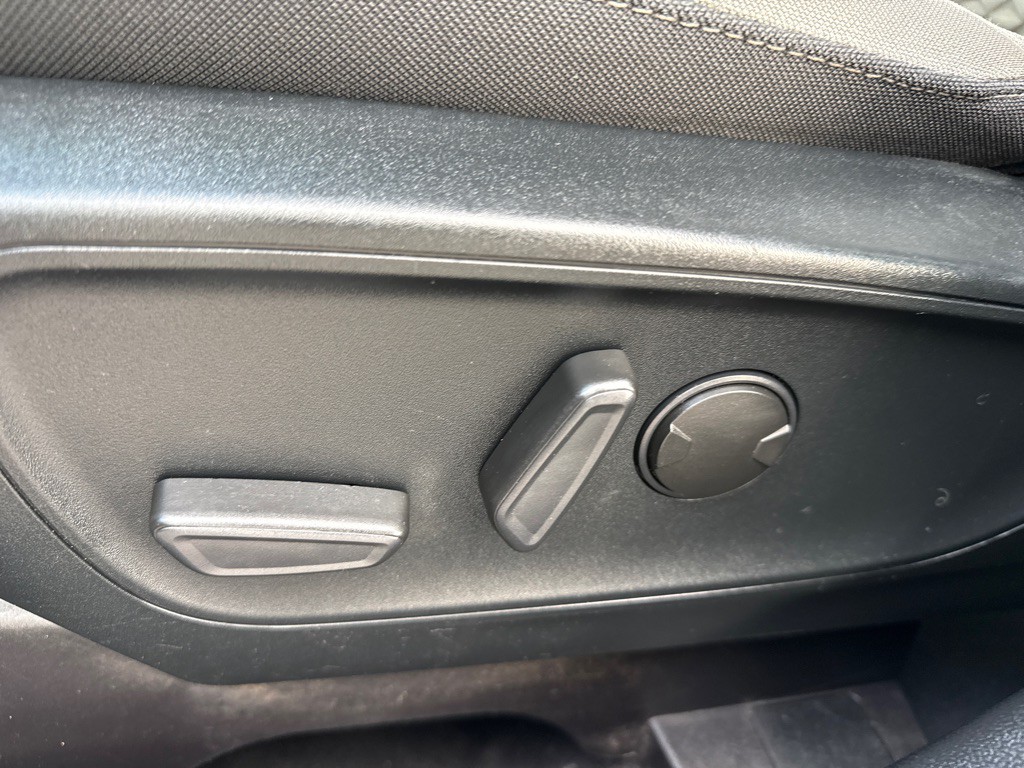 2020 Ford Escape Image 36