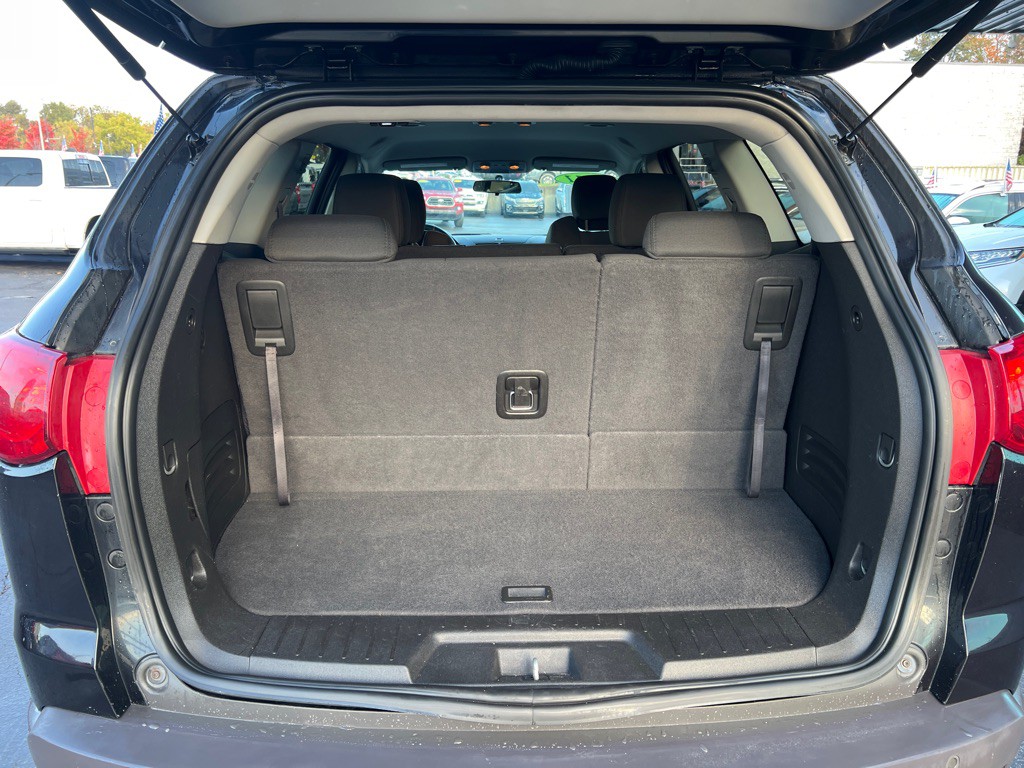 2011 Chevrolet Traverse Image 6