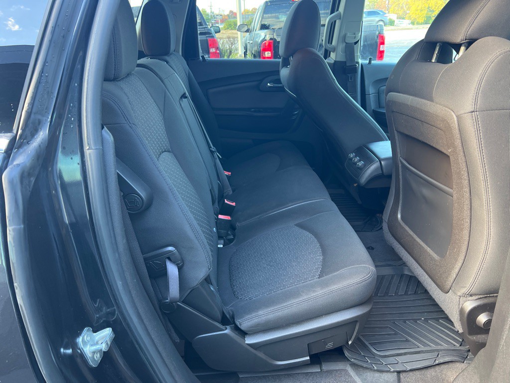 2011 Chevrolet Traverse Image 13