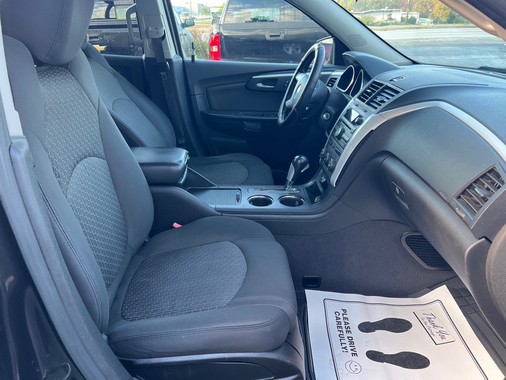 2011 Chevrolet Traverse Image 16