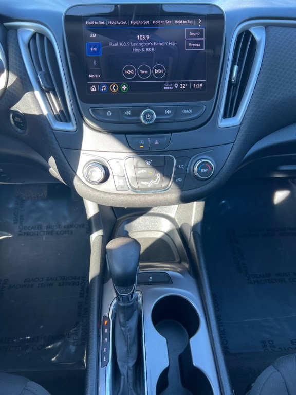 2022 Chevrolet Malibu Image 14