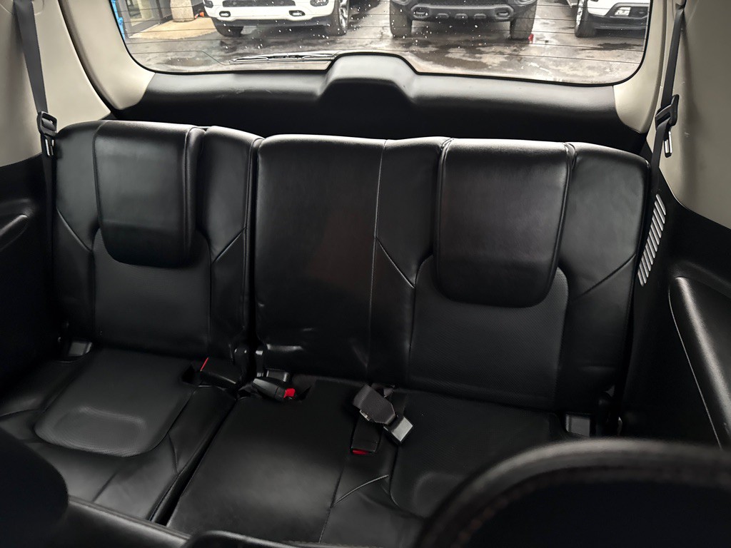 2019 Nissan Armada Image 16