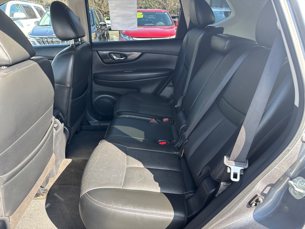 2020 Nissan Rogue Image 14