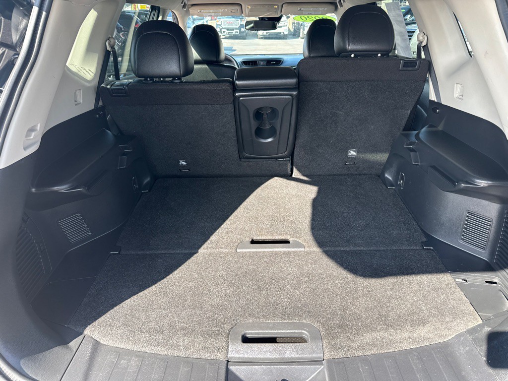 2020 Nissan Rogue Image 16