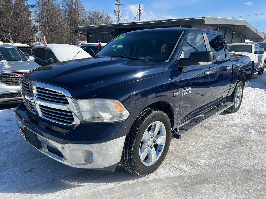 2015 RAM 1500 Image 1