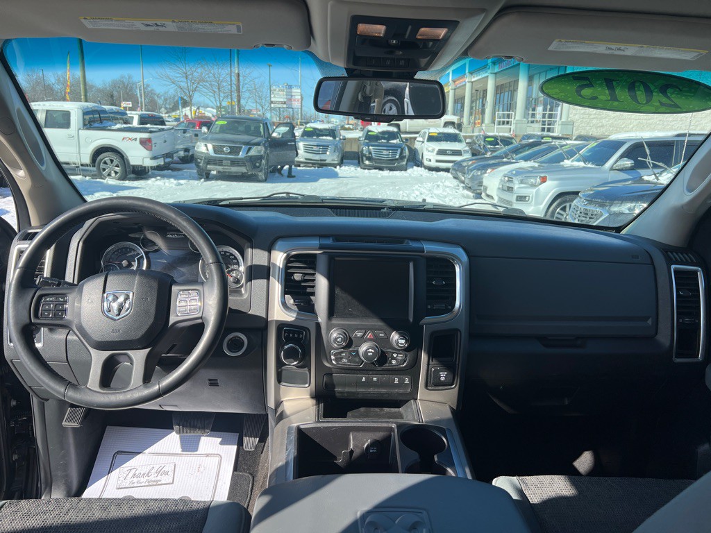 2015 RAM 1500 Image 12