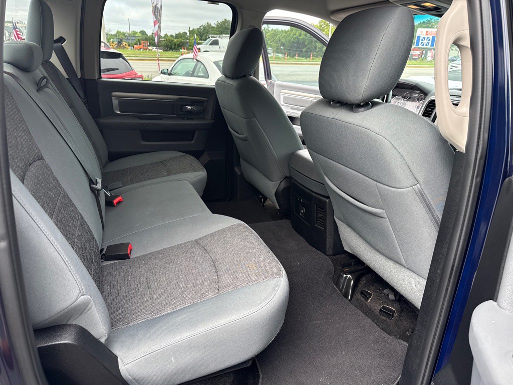 2015 RAM 1500 Image 17