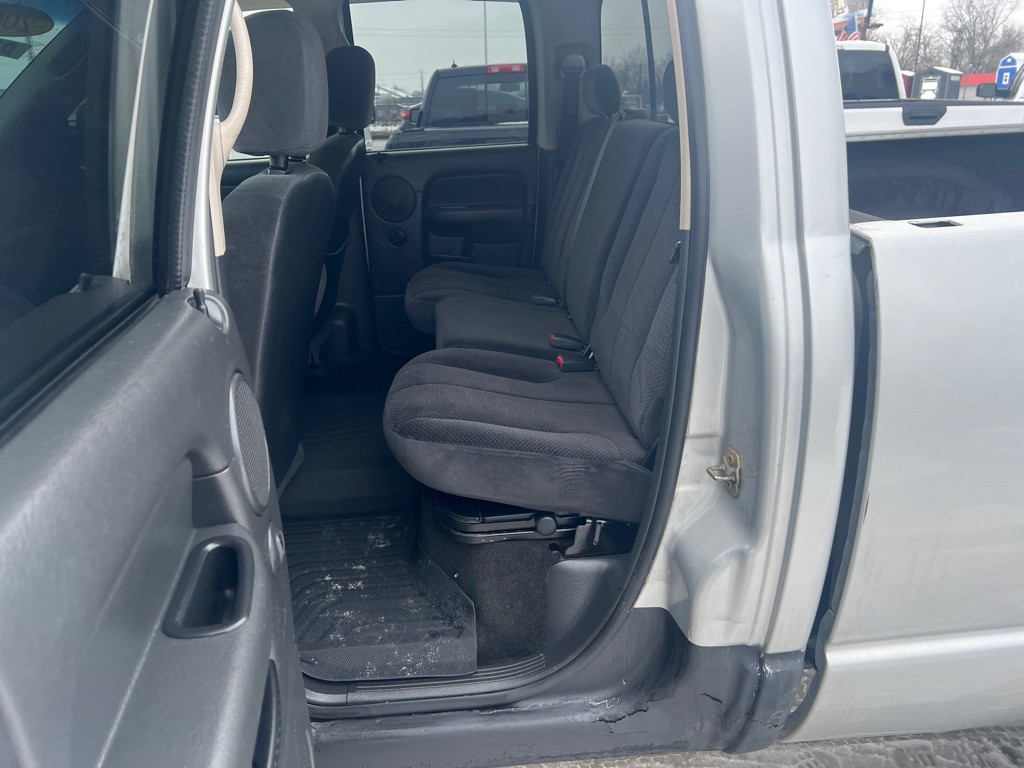 2005 Dodge Ram 2500 Image 17