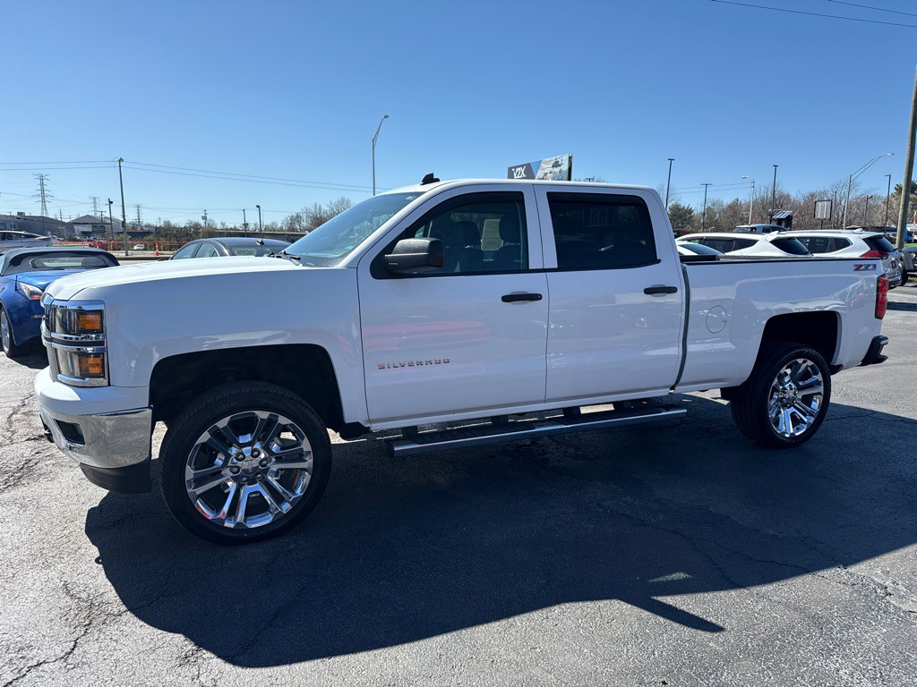2014 Chevrolet Silverado 1500 Image 2