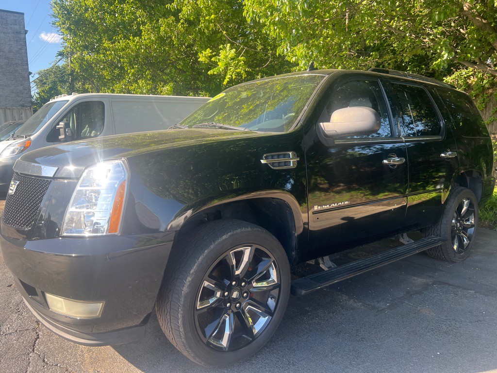 2008 Cadillac Escalade Image 2