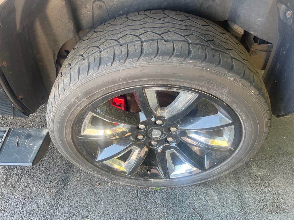 2008 Cadillac Escalade Image 11