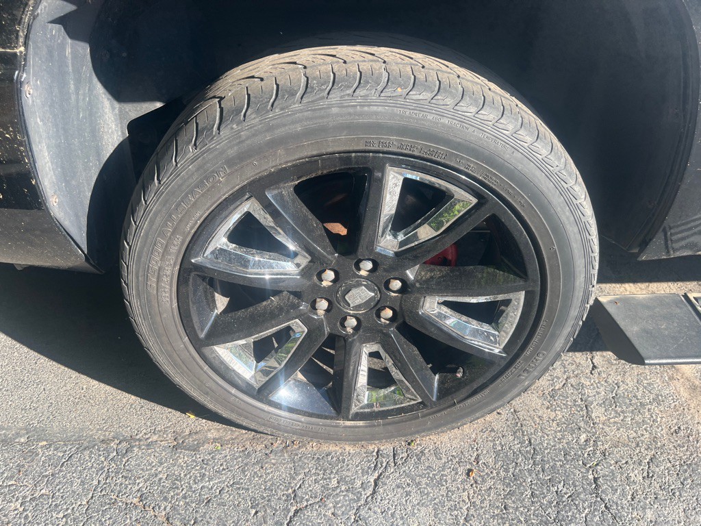 2008 Cadillac Escalade Image 12