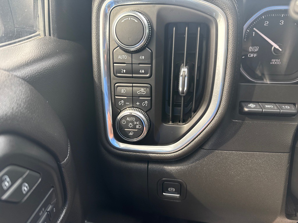 2019 GMC Sierra Image 18