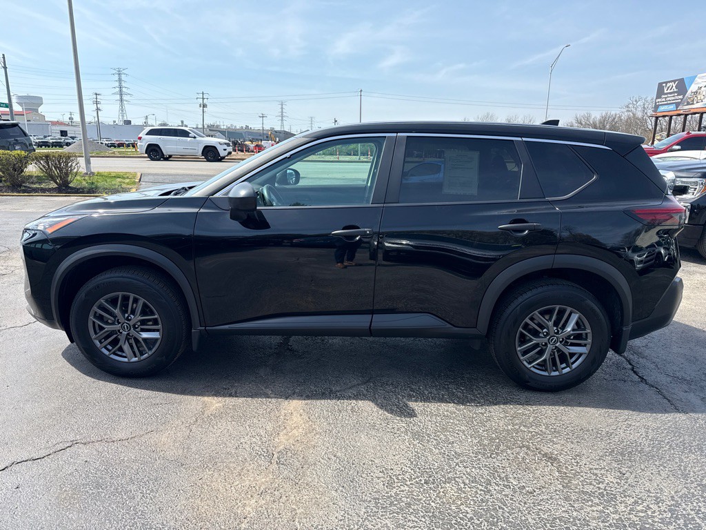 2023 Nissan Rogue Image 4