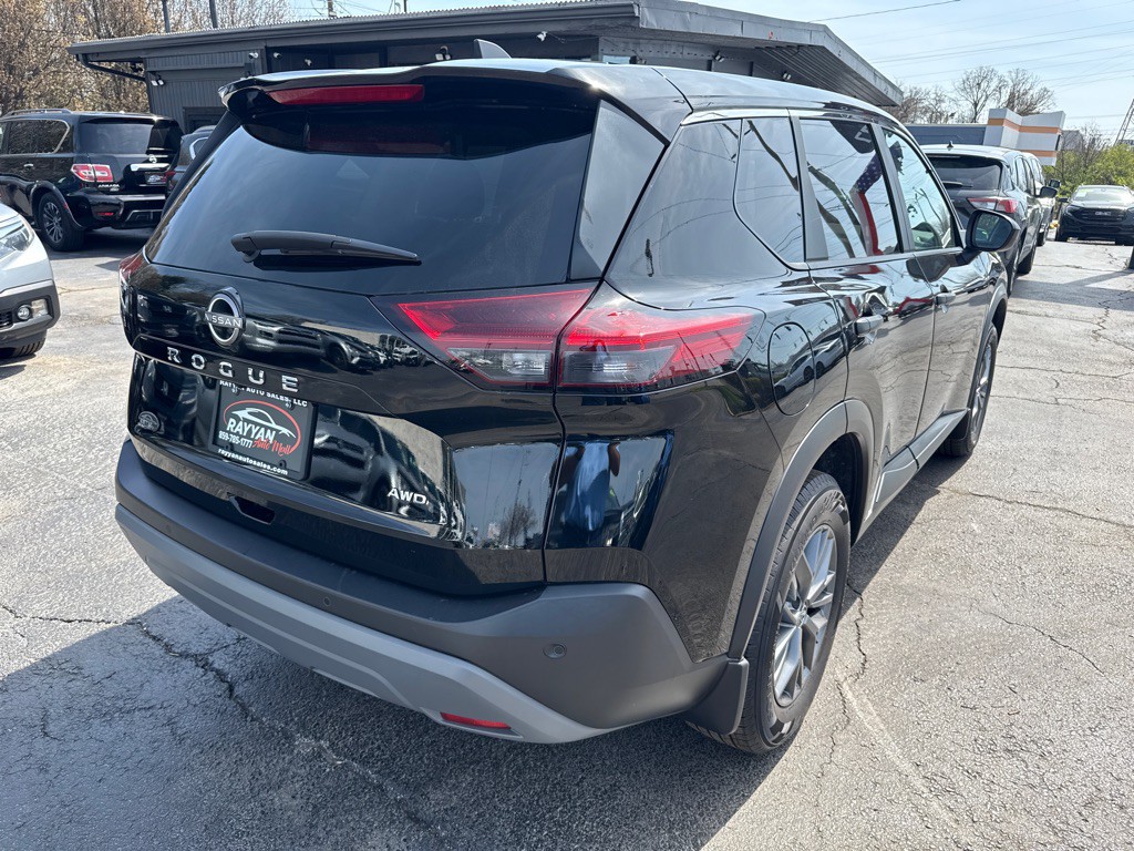 2023 Nissan Rogue Image 8