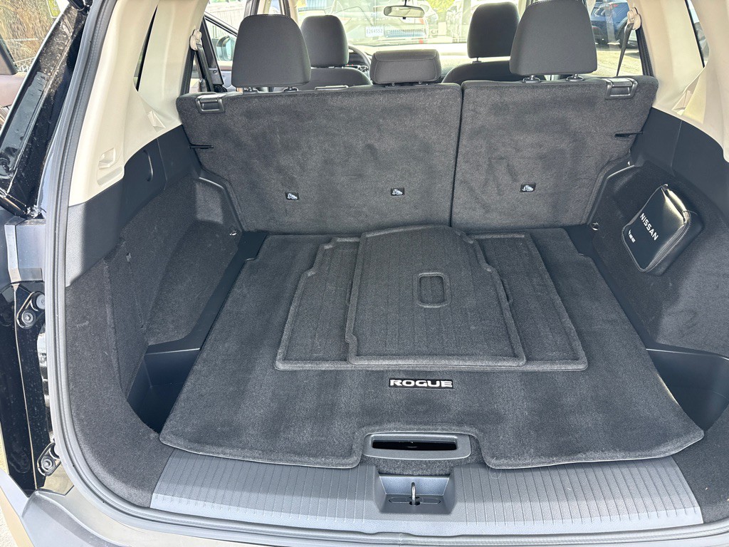 2023 Nissan Rogue Image 23