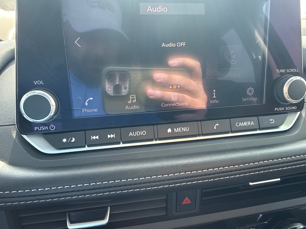 2023 Nissan Rogue Image 33