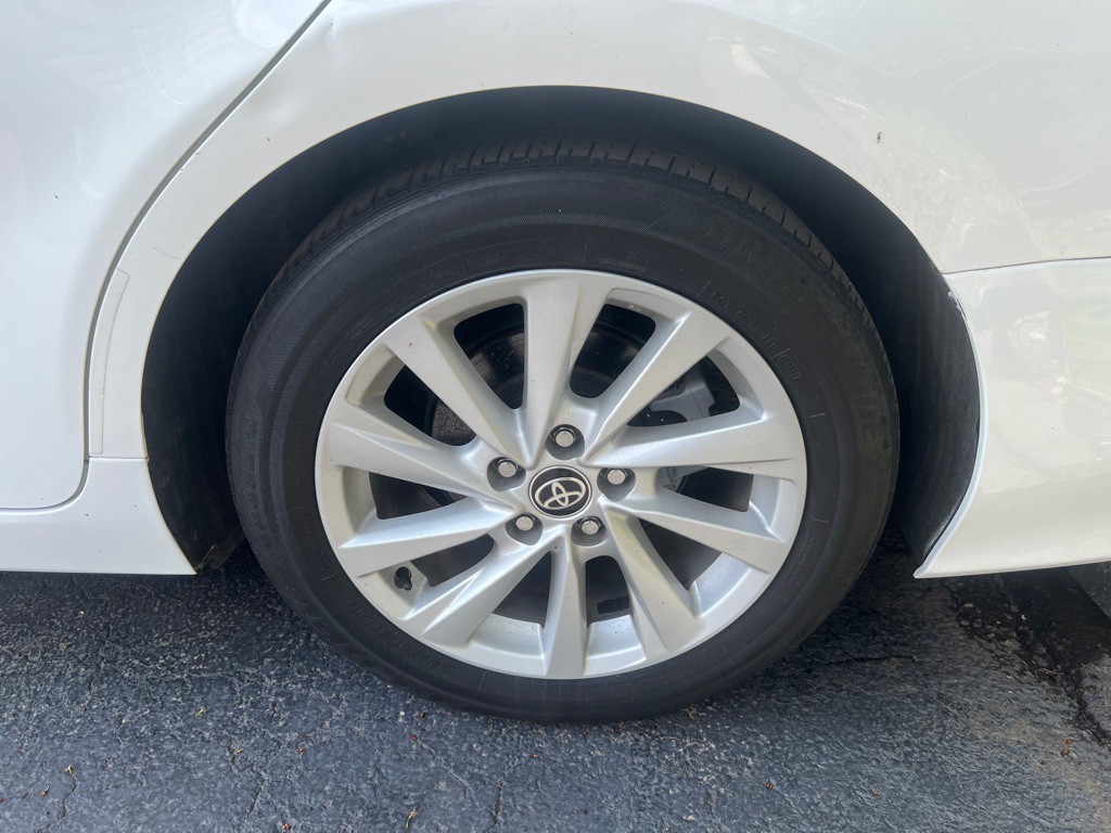 2022 Toyota Camry Image 16