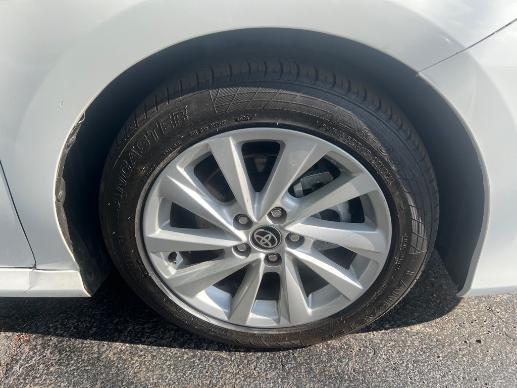 2022 Toyota Camry Image 17