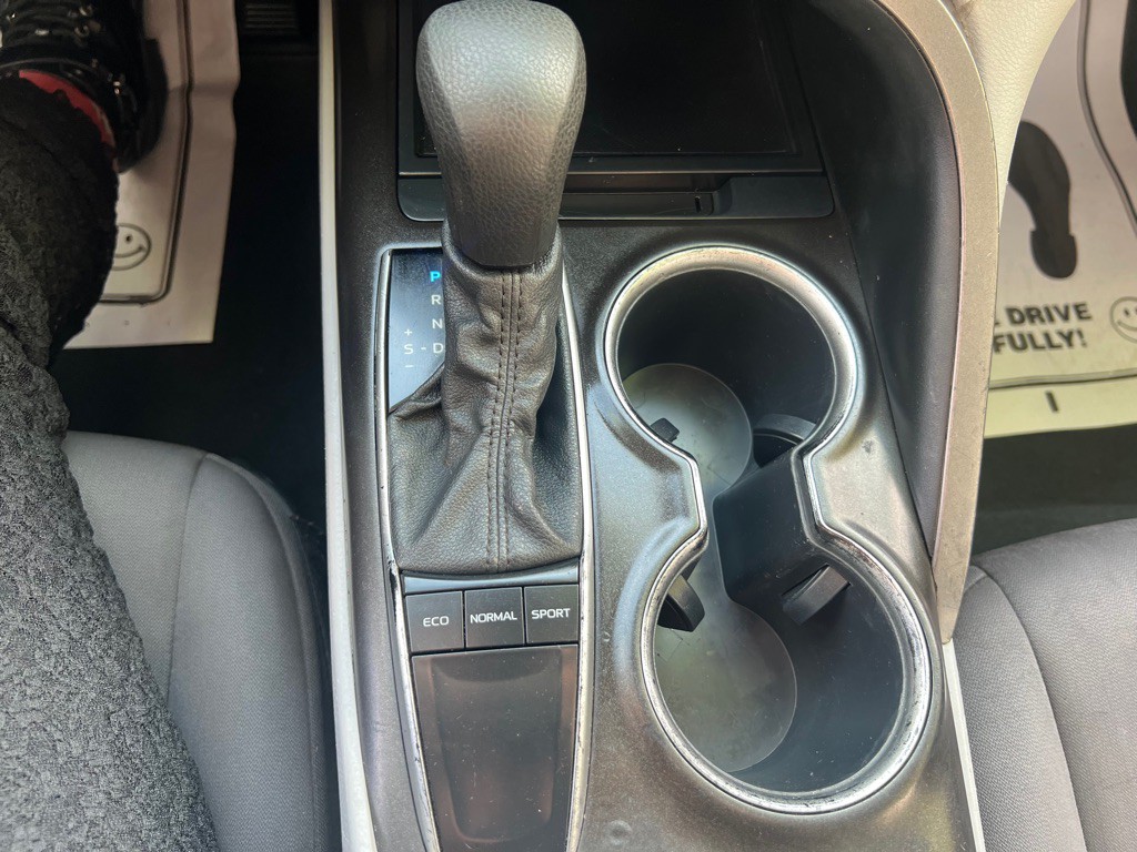 2022 Toyota Camry Image 22