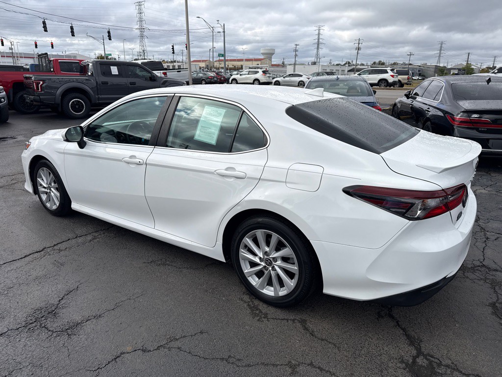 2022 Toyota Camry Image 3