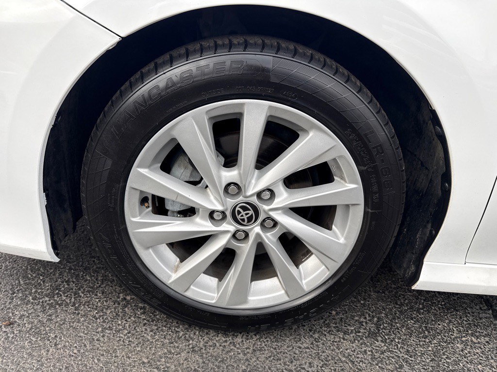 2022 Toyota Camry Image 9