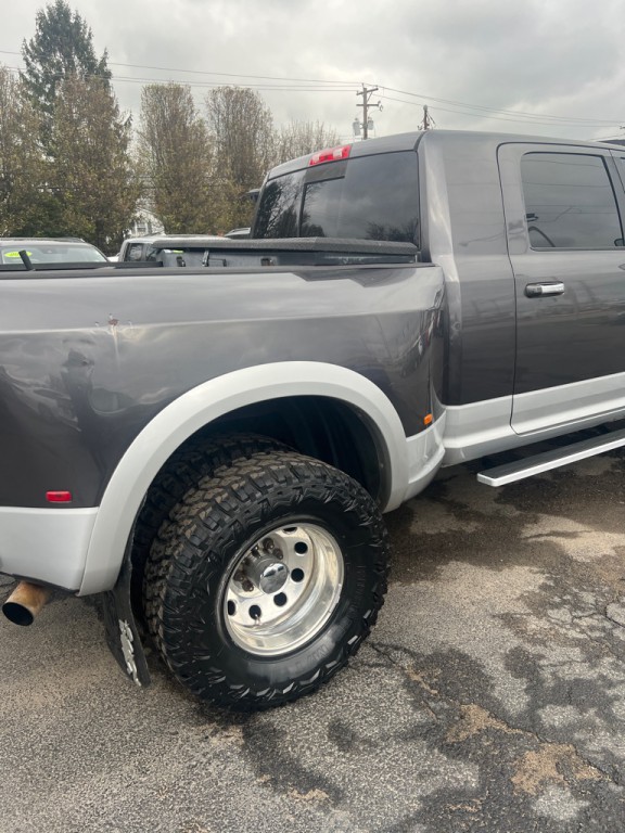 2015 RAM 3500 Image 18