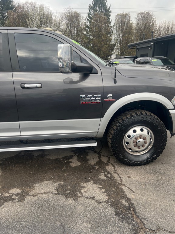 2015 RAM 3500 Image 23