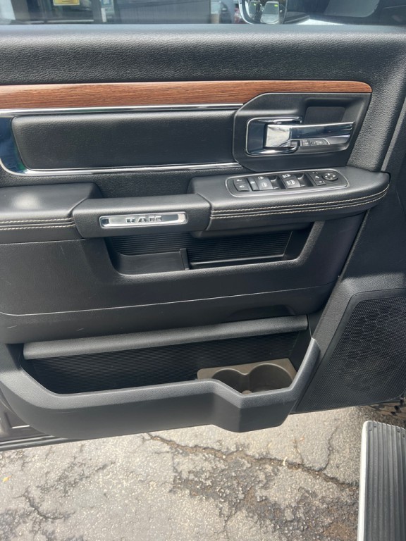 2015 RAM 3500 Image 34