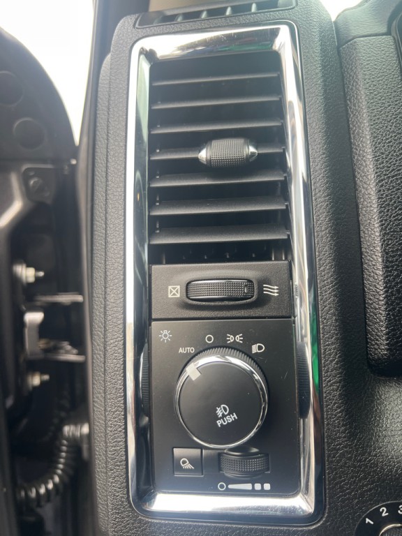 2015 RAM 3500 Image 35