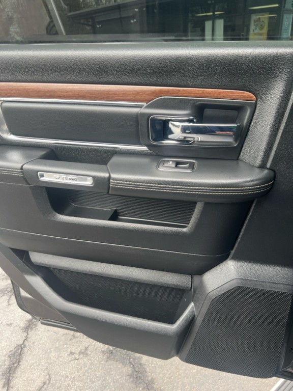 2015 RAM 3500 Image 132