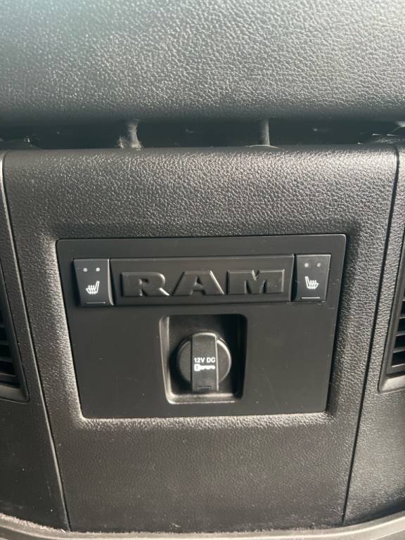 2015 RAM 3500 Image 134